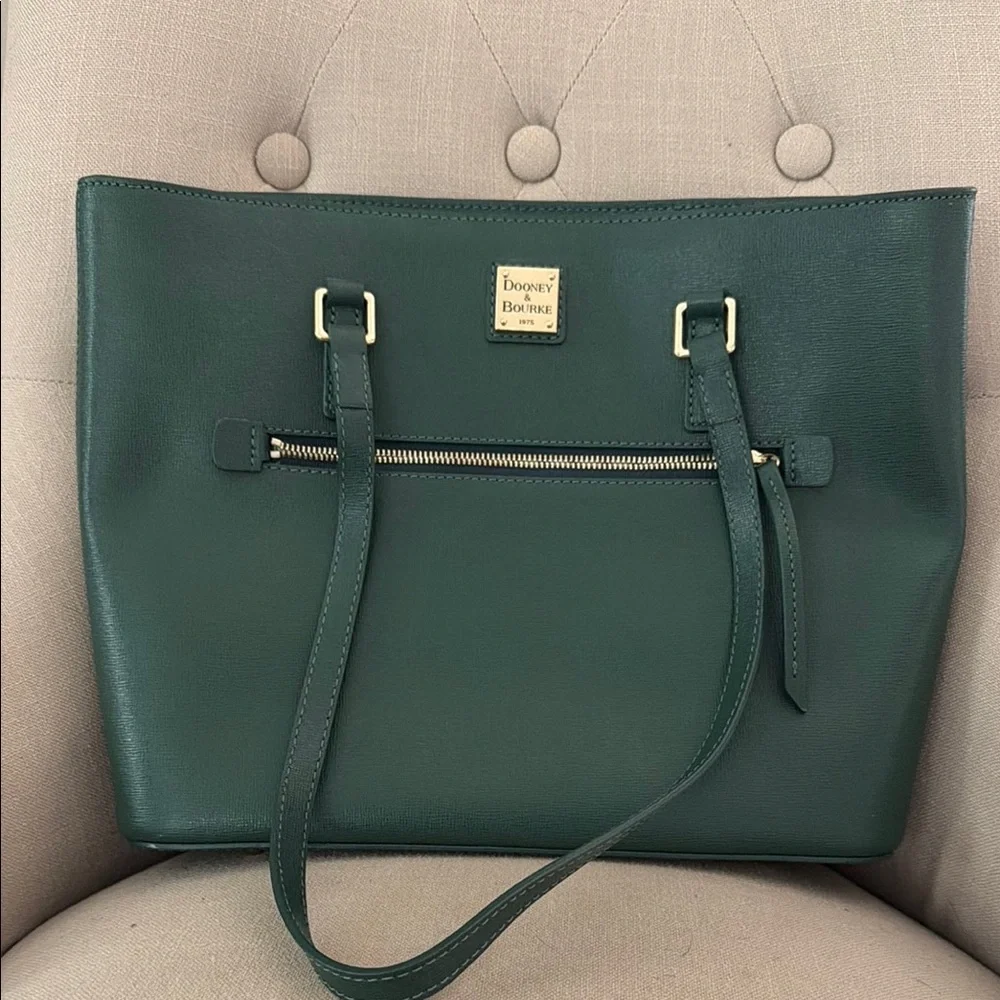 Dooney & Bourke Green Tote Bag and Wallet Set - Picture 2 of 11